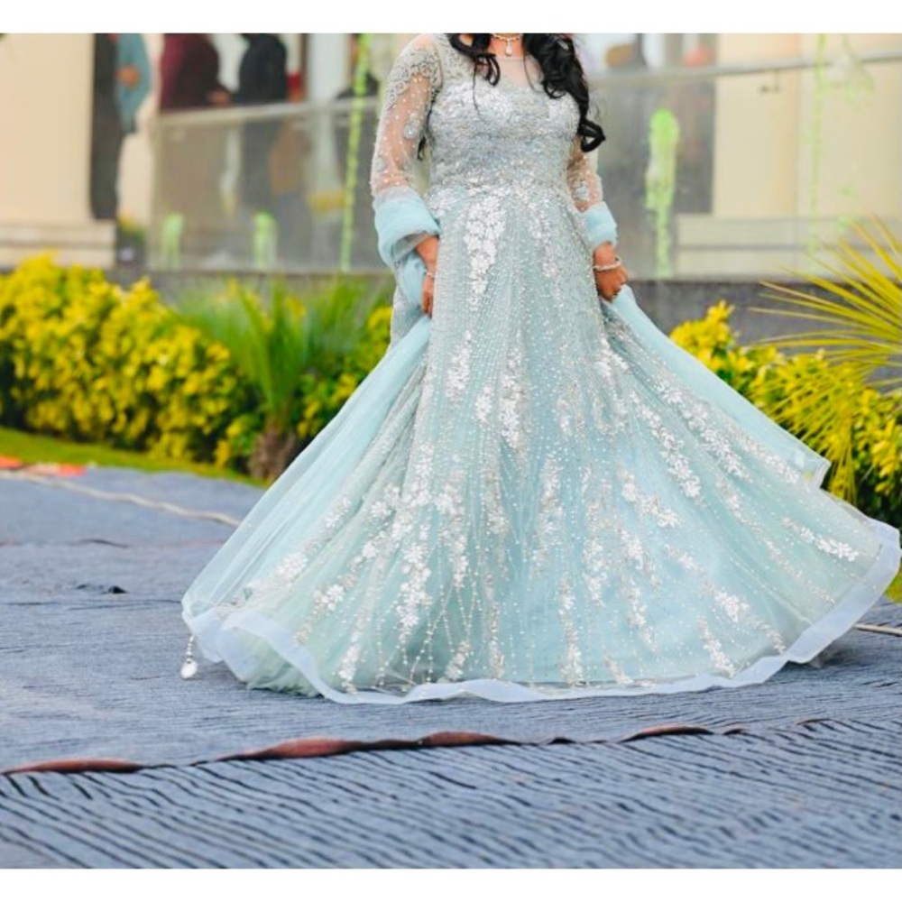 Wedding gown
